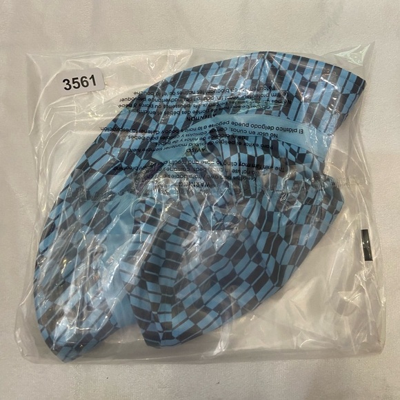 Patagonia Black and Blue Patterned bucket Hat 3561 - Picture 2 of 6
